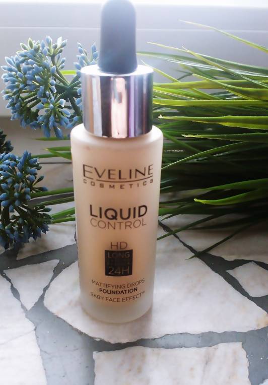 eveline podklad liquid control hd odcien 010 lght beige
