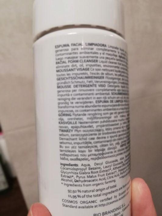 Feel Free Facial Foam Cleanser