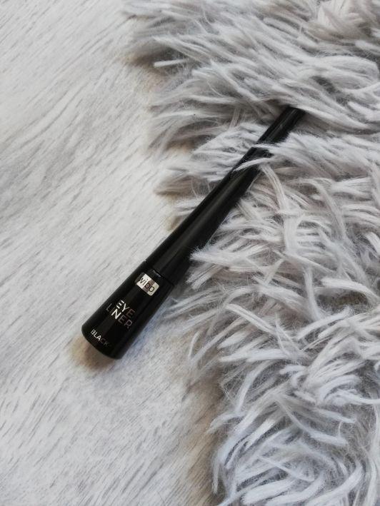 Wibo Eyeliner w płynie, kolor czarny