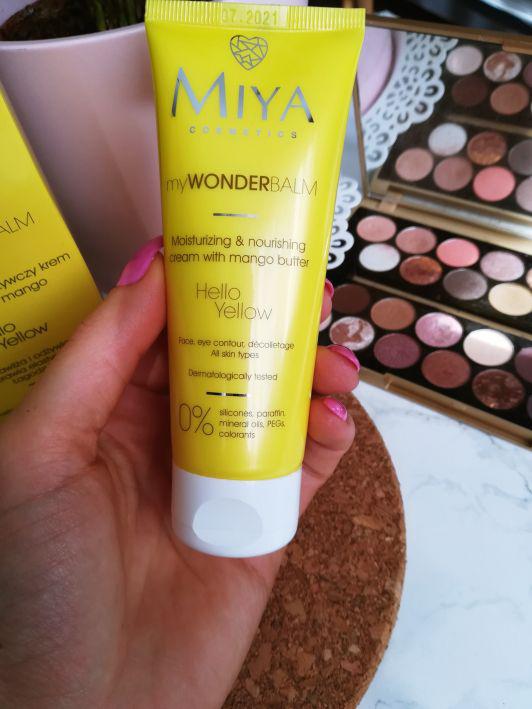 Nawilzająco odżywczy krem z masłem mango Miya