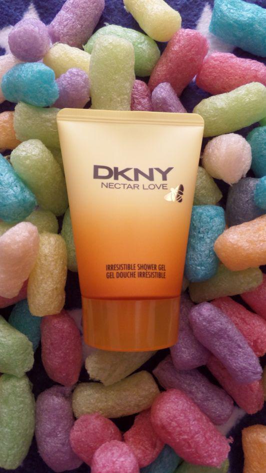 DKNY Żel pod prysznic, Nectar Love