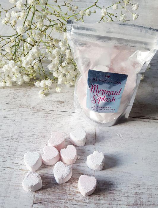 Makeup Revolution I Heart Revolution, Pastylki do kąpieli, Mermaid Splash, Strawberry