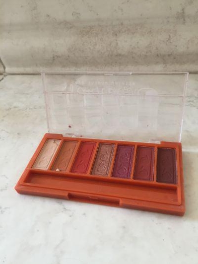Lovely Paleta cieni do powiek, Peach Desire
