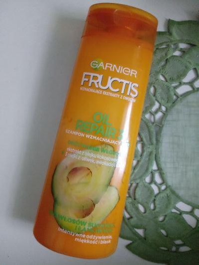 Garnier Fructis, Oil Repair 3, Szampon wzmacniający do włosów suchych i łamliwych