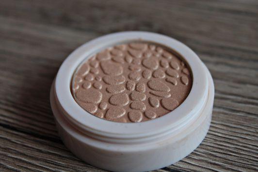 Lovely Gold Highlighter, Rozświetlacz do twarzy, Złoty