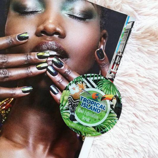 Marion Tropical Island, Scrub do twarzy, Kiwi