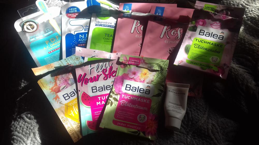 akcja denkowanie! grudzień - kosmetyki w świątecznych opakowaniach i świątecznych kolorach 🎄❄️⛄🎀🎁🎅