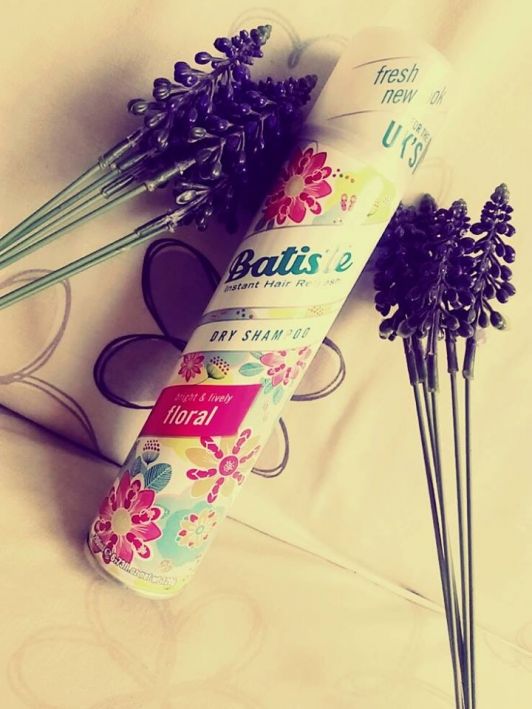 Batiste Suchy szampon do włosów, Bright & Lively, Floral Essences