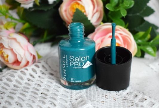 kosmetyki lakiery do paznokci rimmel