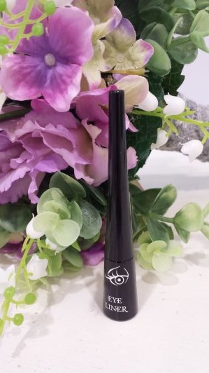 kosmetyki eyelinery kredki do oczu i brwi