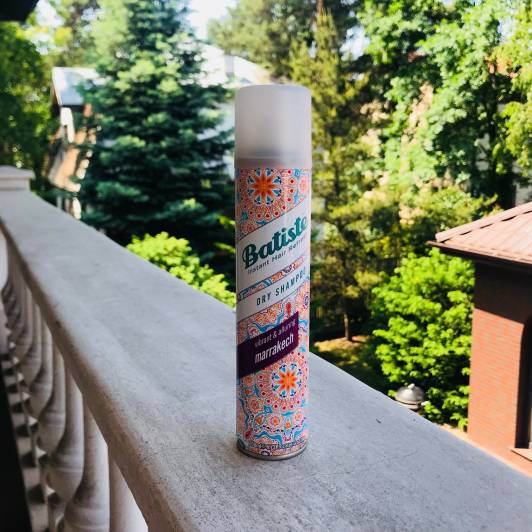 kosmetyki suchy szampon batiste