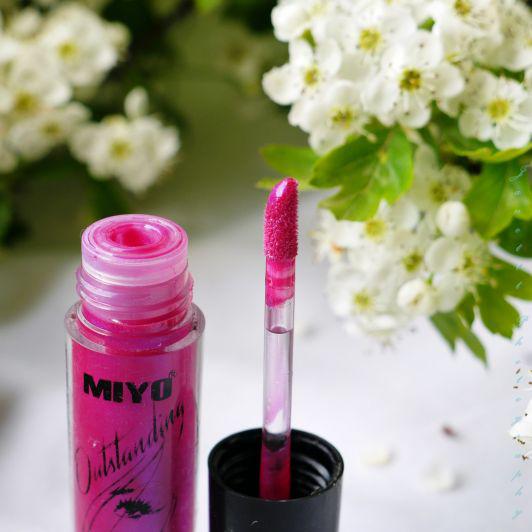 MIYO Outstanding Lip Gloss, Błyszczyk do ust, nr 11 Long Holiday