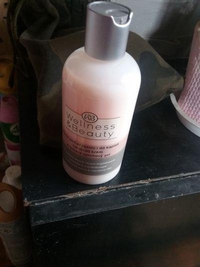 Wellness & Beauty Krem pod prysznic i do kąpieli, Masło shea & olej migdałowy