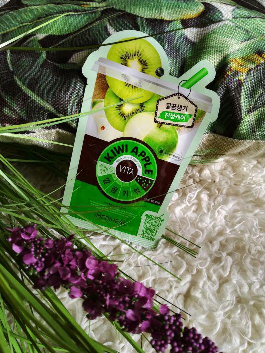 Mediheal koreańska maseczka w płacie wygładzająco odświeżająca kiwi jabłko
