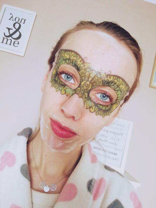 Maseczka w płacie Muju Carnival Nawilzająca 