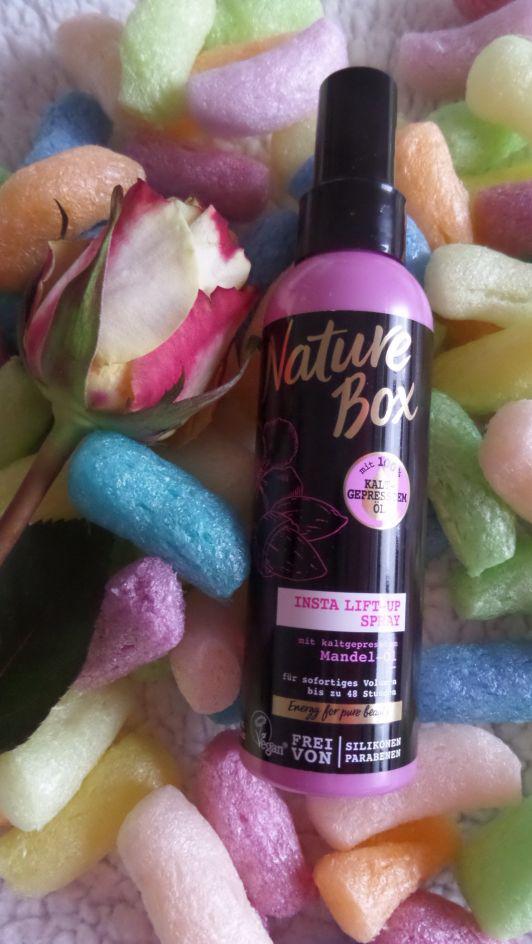 Nature Box Insta Lift-up Spray, spray unoszący włosy u nasady z olejem migdałowym