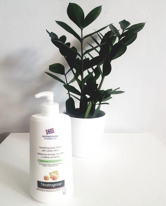 Neutrogena Formuła Norweska, Odżywcza emulsja do ciała z maliną nordycką