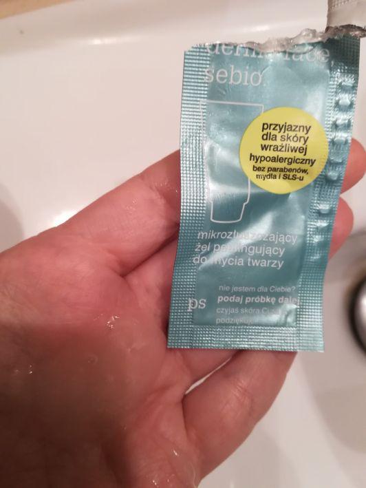 Tołpa Dermo face, Sebio, Mikrozłuszczający żel peelingujący do mycia twarzy, hypoalergiczny