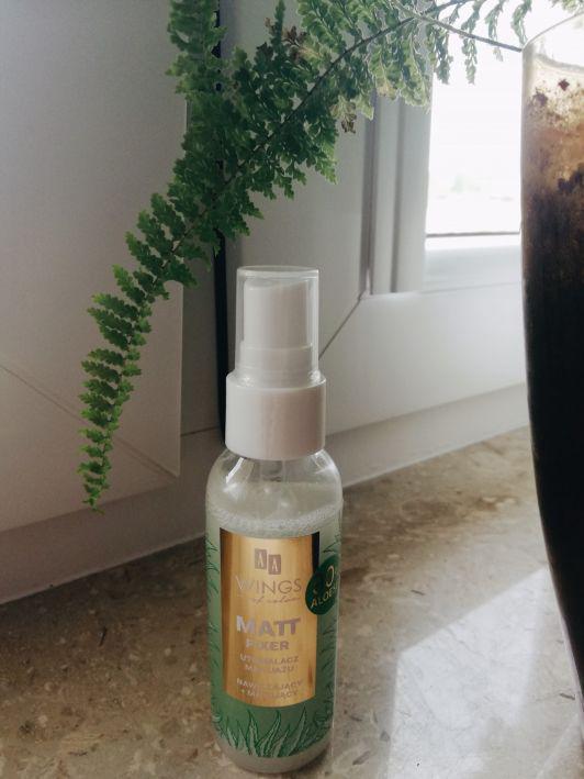 AA Wings of Color, Matt Fixer, Utrwalacz makijażu nawilżająco-matujący