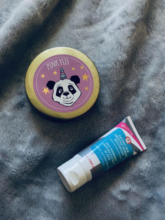 First Aid Beauty Baza-krem pod makijaż, Coconut Skin Smoothie, Priming Moisturizer