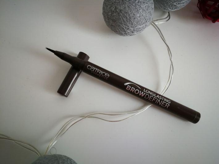 Catrice Longlasting Brow Definer, Flamaster do brwi, nr 030