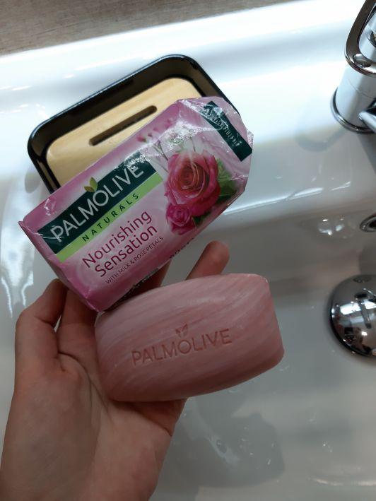 Palmolive Mydło w kostce, Nourishing Sensation, mleko i płatki róży