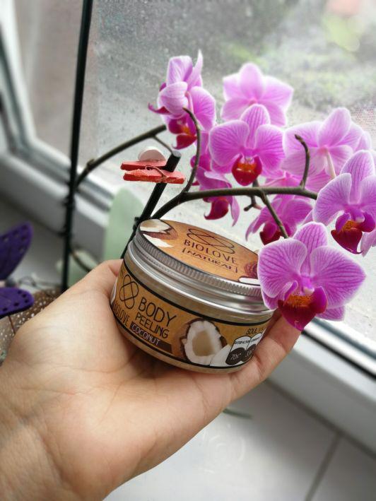 Biolove Peeling do ciała, Kokos
