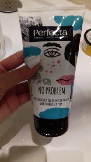 Perfecta Peeling do twarzy, Drobnoziarnisty, Głęboko oczyszcza, Odblokowuje pory, Przywraca blask skórze