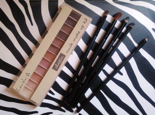 Lovely Make Up Kit, Nude, Paleta cieni do powiek