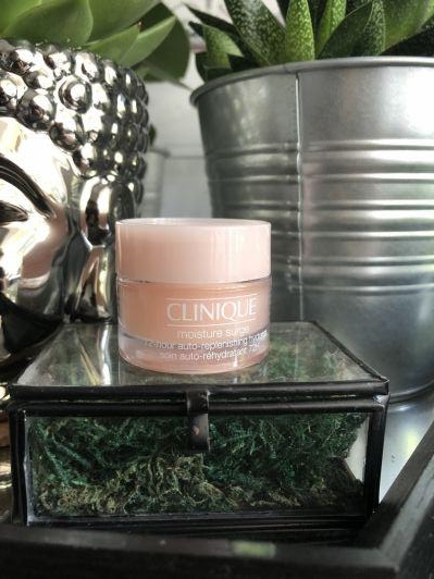 Clinique Moisture Surge Intense Skin Fortifying Hydrator, Nawilżający krem-żel do twarzy