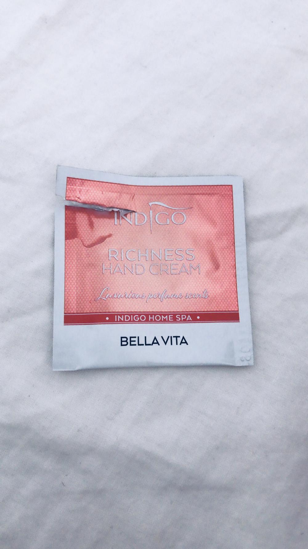 akcja denkowanie! grudzień - kosmetyki w świątecznych opakowaniach i świątecznych kolorach 🎄❄️⛄🎀🎁🎅