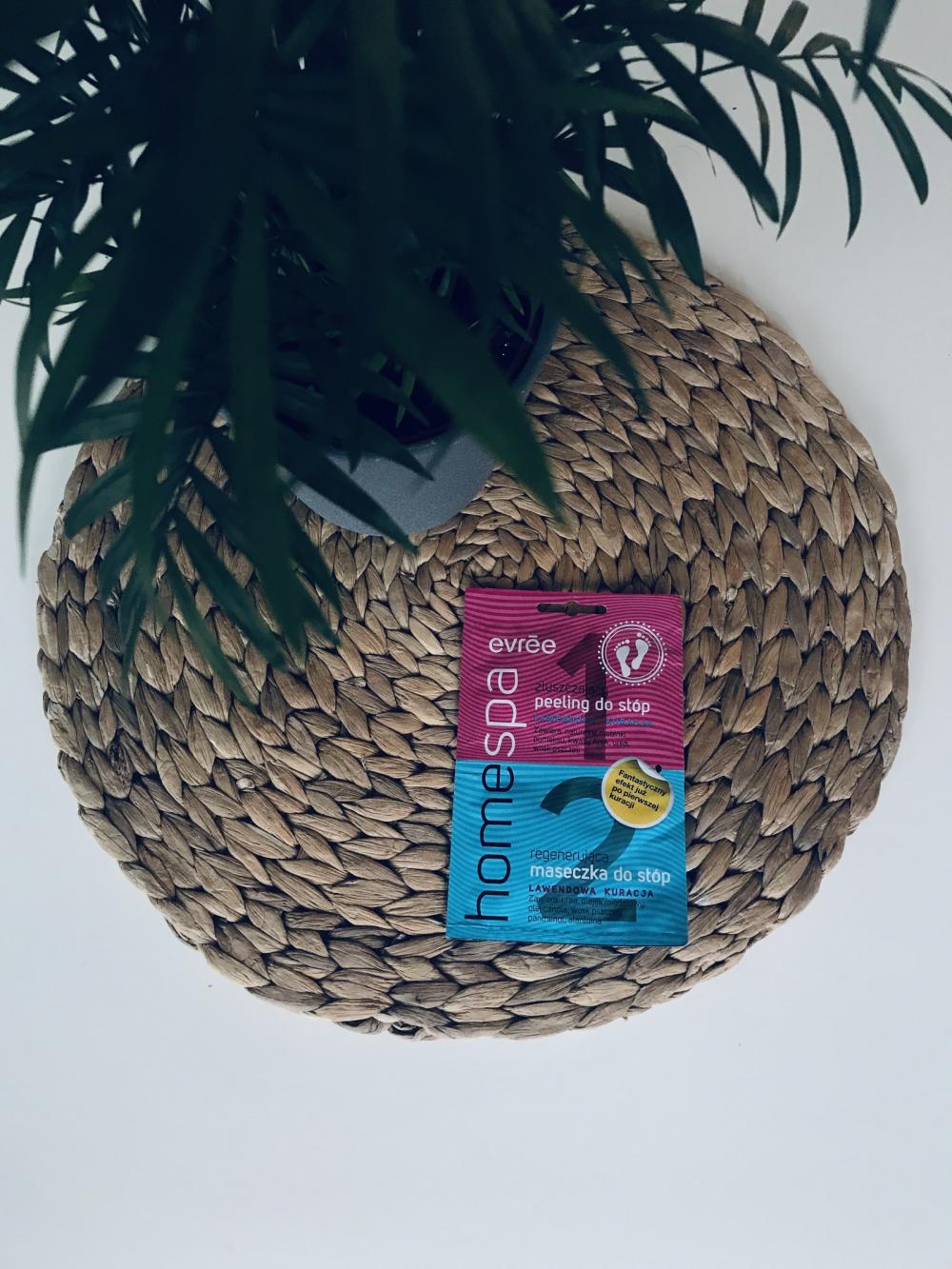 akcja denkowanie! grudzień - kosmetyki w świątecznych opakowaniach i świątecznych kolorach 🎄❄️⛄🎀🎁🎅