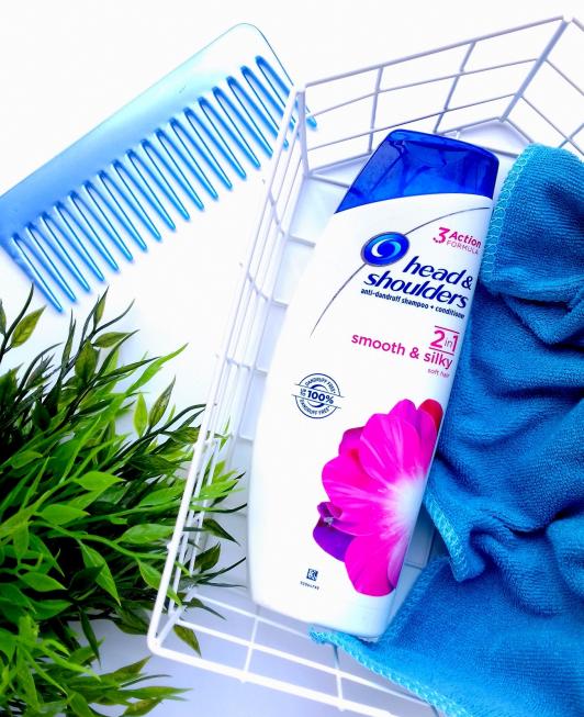 Head & Shoulders Szampon do włosów przeciwłupieżowy z odżywką 2w1, Smooth & Silky