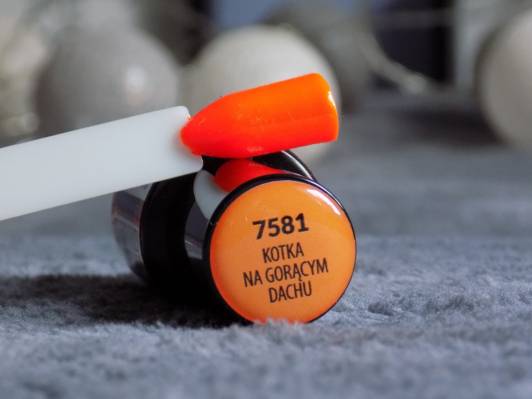 kosmetyki lakiery hybrydowe fa