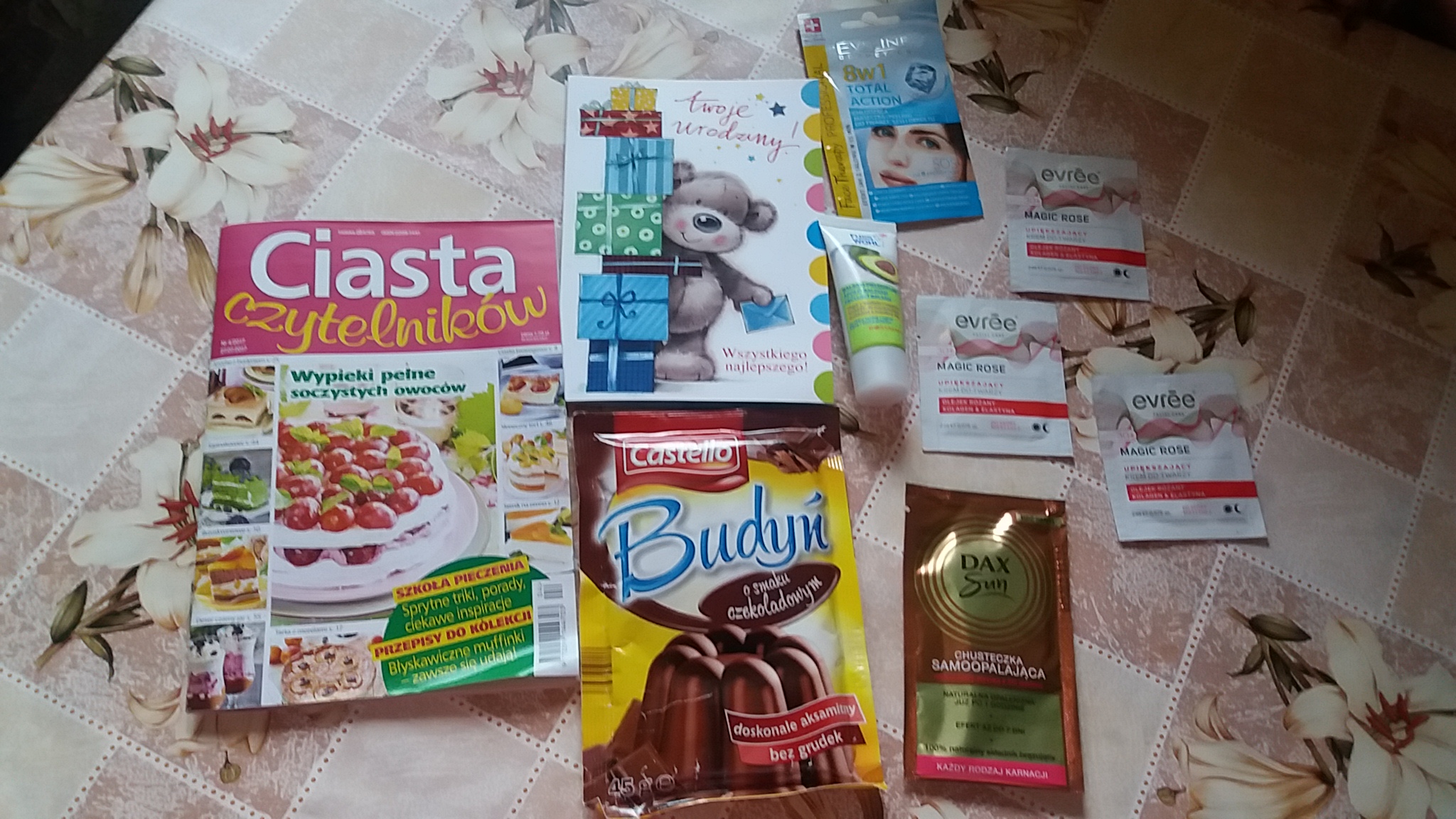 ✩ Kalendarz urodzinowy Clouders ✩