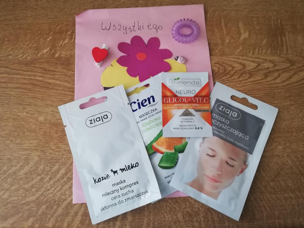 ✩ Kalendarz urodzinowy Clouders ✩