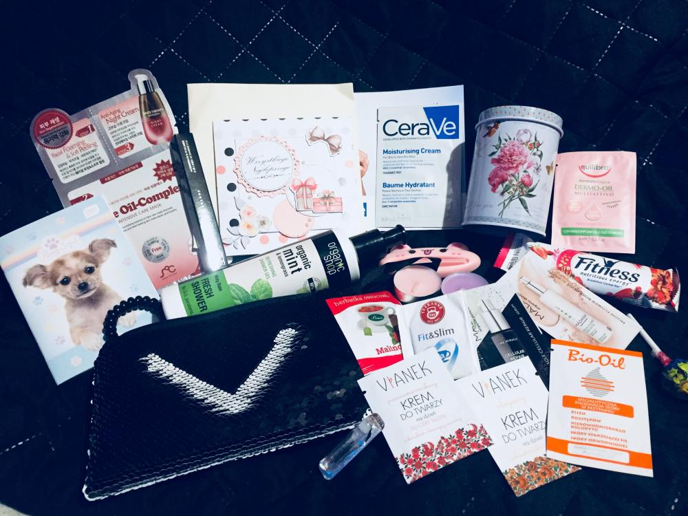 ✩ Kalendarz urodzinowy Clouders ✩