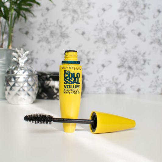 maybelline colossal tusz wodoodporny