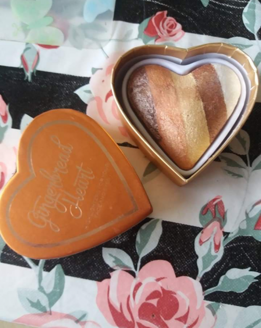 Makeup Revolution Gingerbread rozswietlacz