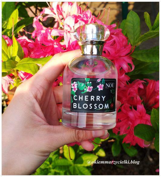 Woda perfumowa Cherry Blossom 