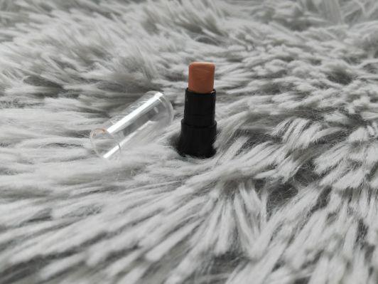 Avon True Colour, Perfectly Matte Lipstick, Szminka do ust, Perfectly Nude