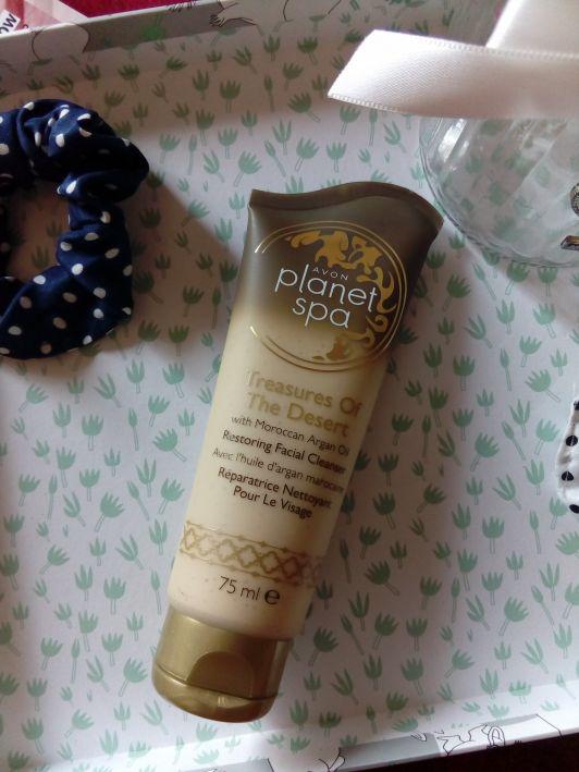 Avon Planet Spa, Treasures Of The Desert, Peeling do twarzy, Oczyszczający, Marokański olej arganowy