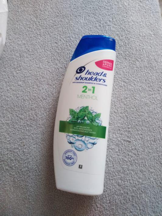 Head & Shoulders Szampon do włosów przeciwłupieżowy z odżywką 2w1, Menthol