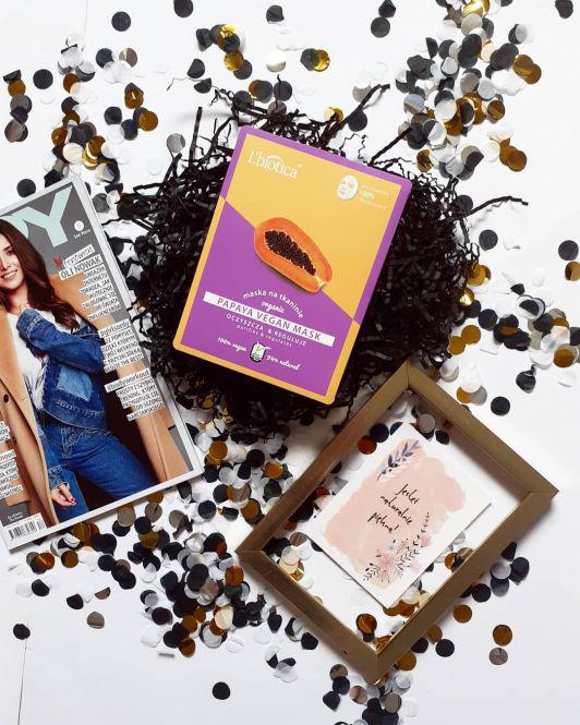 L'biotica Papaya Vegan Mask, Oczyszcza i reguluje