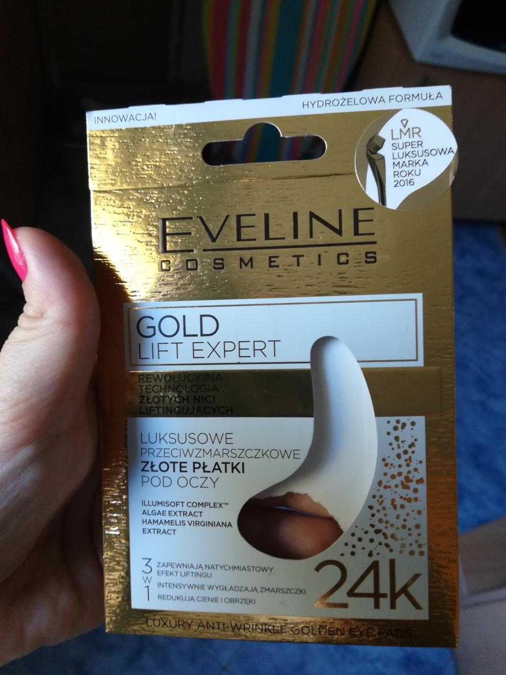 akcja denkowanie! grudzień - kosmetyki w świątecznych opakowaniach i świątecznych kolorach 🎄❄️⛄🎀🎁🎅