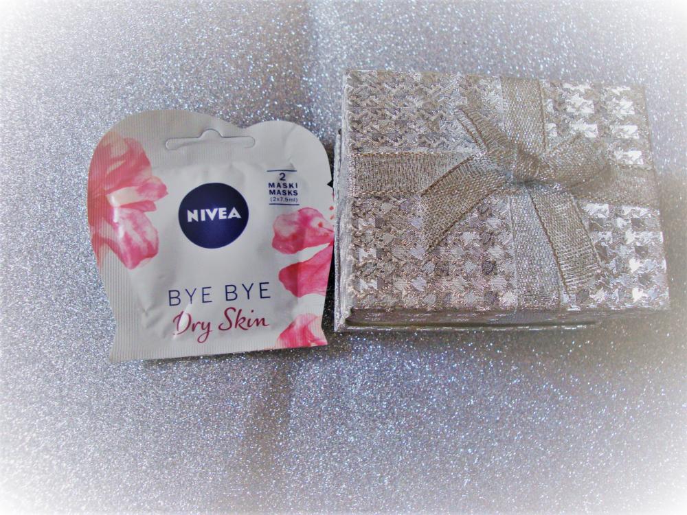 akcja denkowanie! grudzień - kosmetyki w świątecznych opakowaniach i świątecznych kolorach 🎄❄️⛄🎀🎁🎅