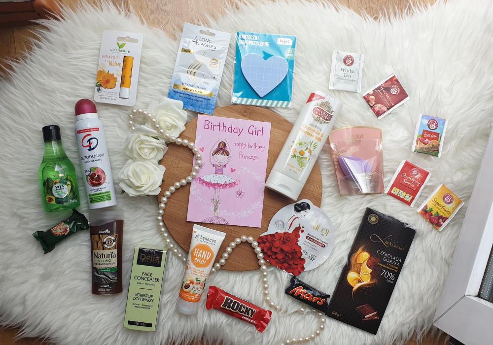 ✩ Kalendarz urodzinowy Clouders ✩