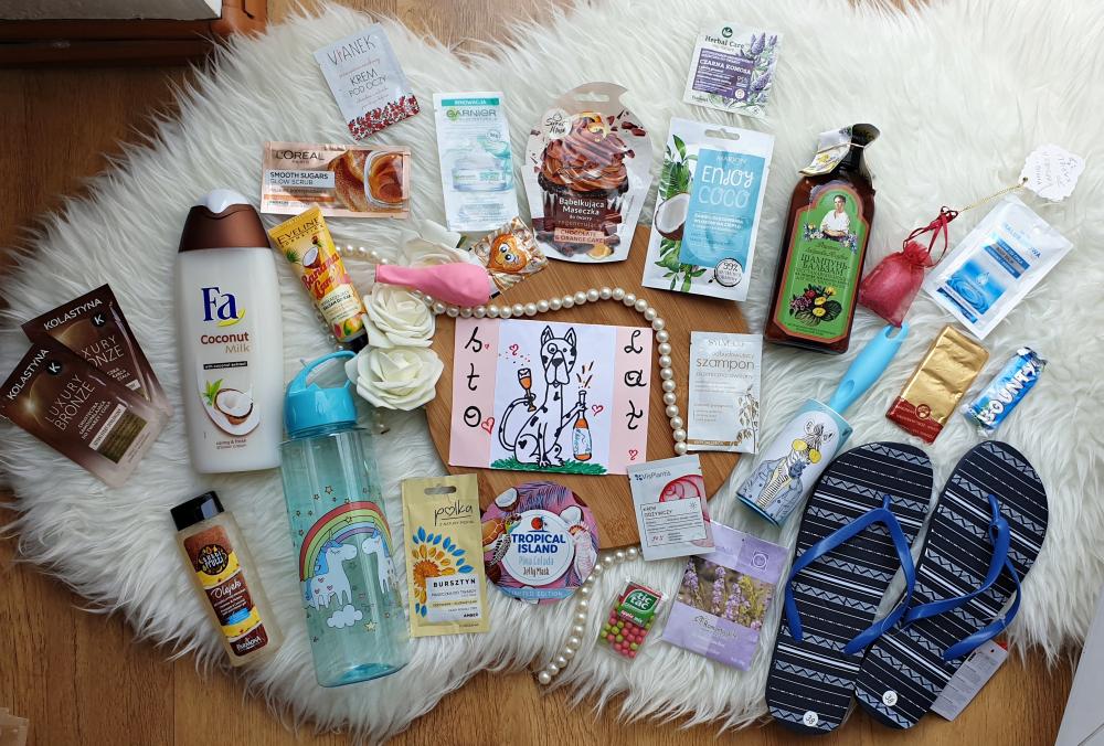 ✩ Kalendarz urodzinowy Clouders ✩