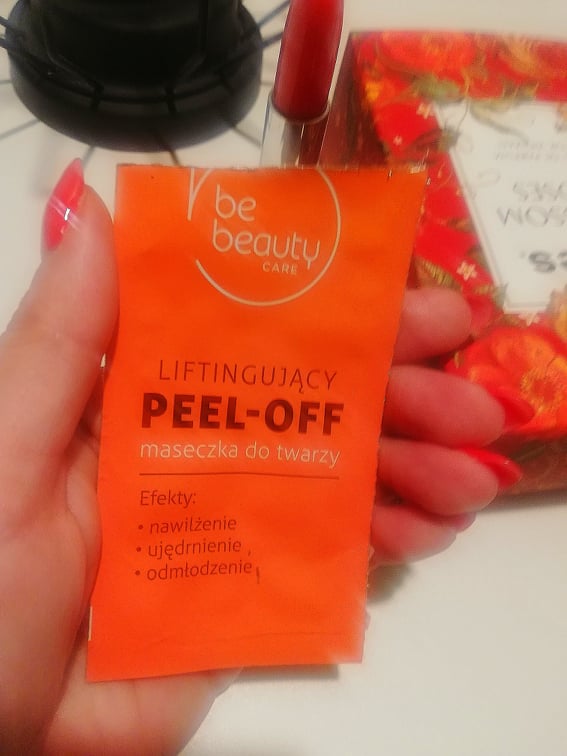 akcja denkowanie! grudzień - kosmetyki w świątecznych opakowaniach i świątecznych kolorach 🎄❄️⛄🎀🎁🎅