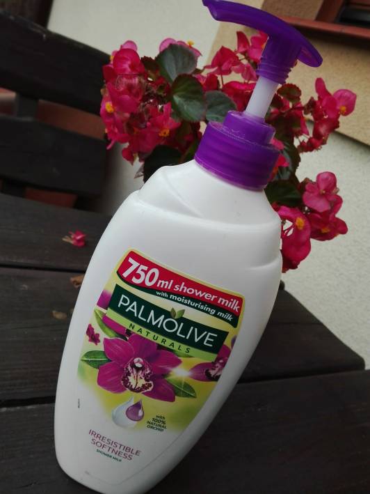 kosmetyki zele pod prysznic palmolive